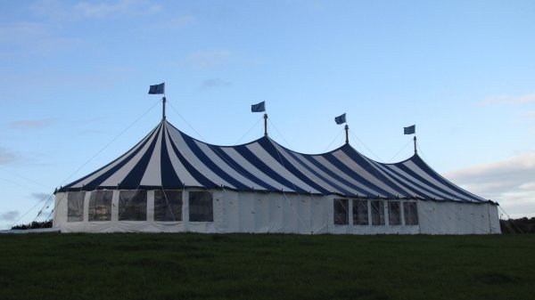 Worswell Barton B&B tent size 150 guest and dance floor.jpg